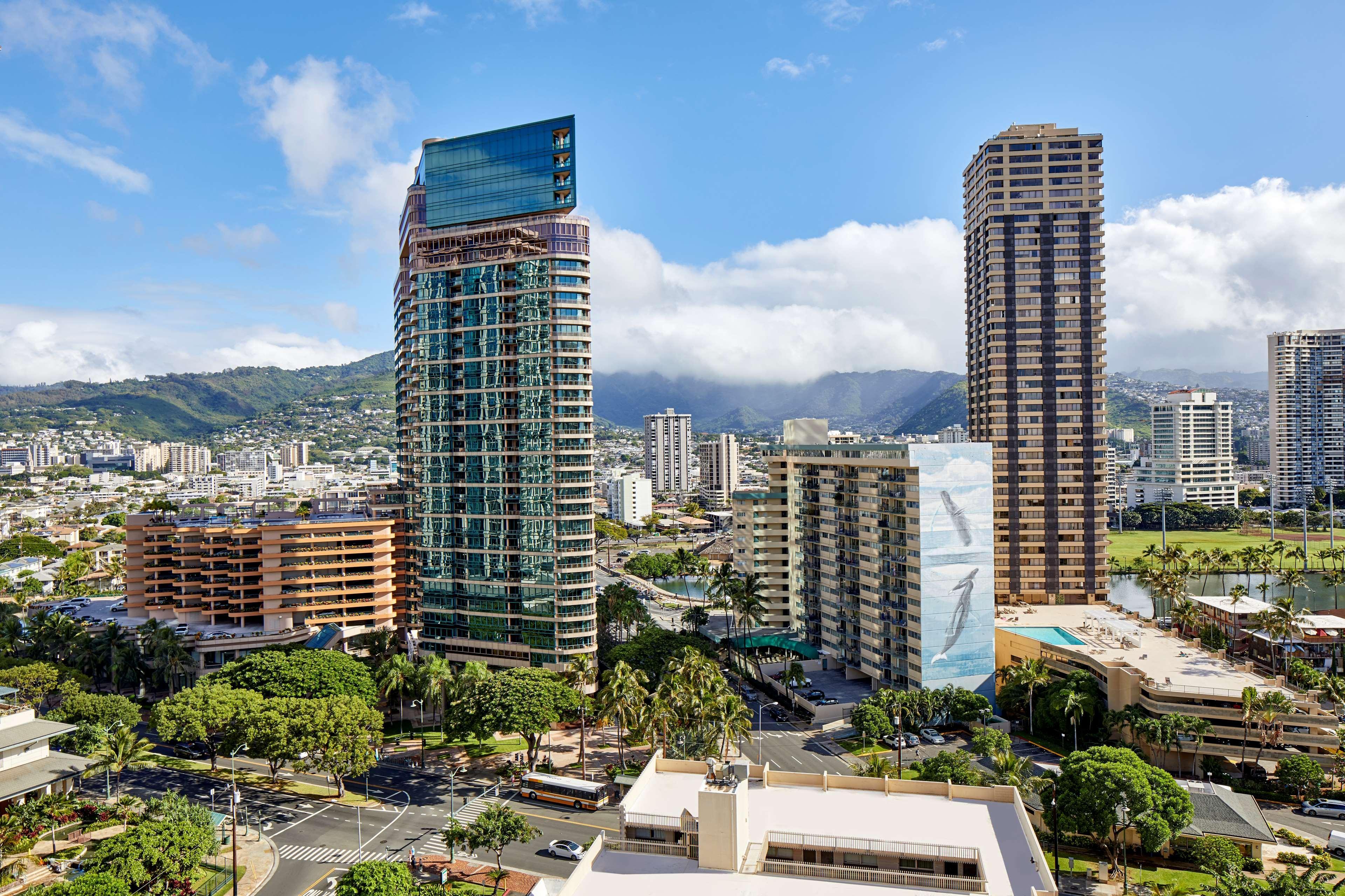 Holiday Inn Express Waikiki, An Ihg Hotel Honolulu Zewnętrze zdjęcie